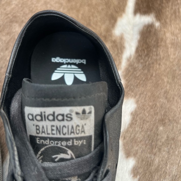 Balenciaga x Adidas Stan Smith - Picture 3 of 7